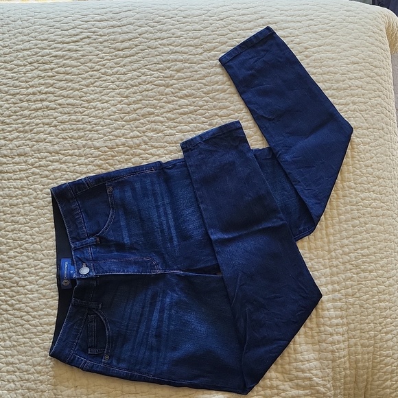 Democracy Denim - Democracy "Ab"solution Skinny Jeans, size 6
